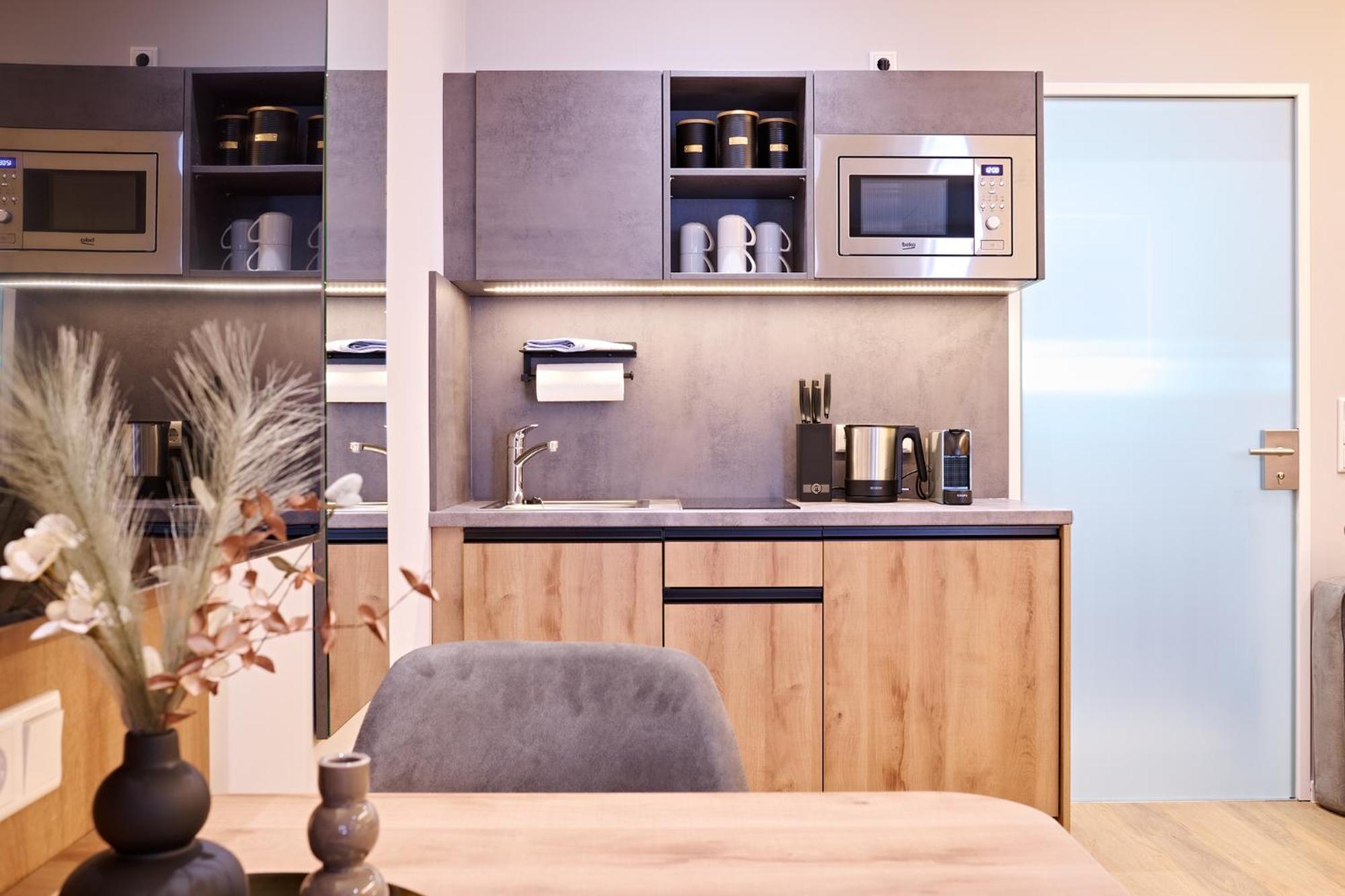 Xzllenz Traum Studio-Apartment, Frei-Parken, U-Bahn, Kueche Nürnberg Exteriör bild