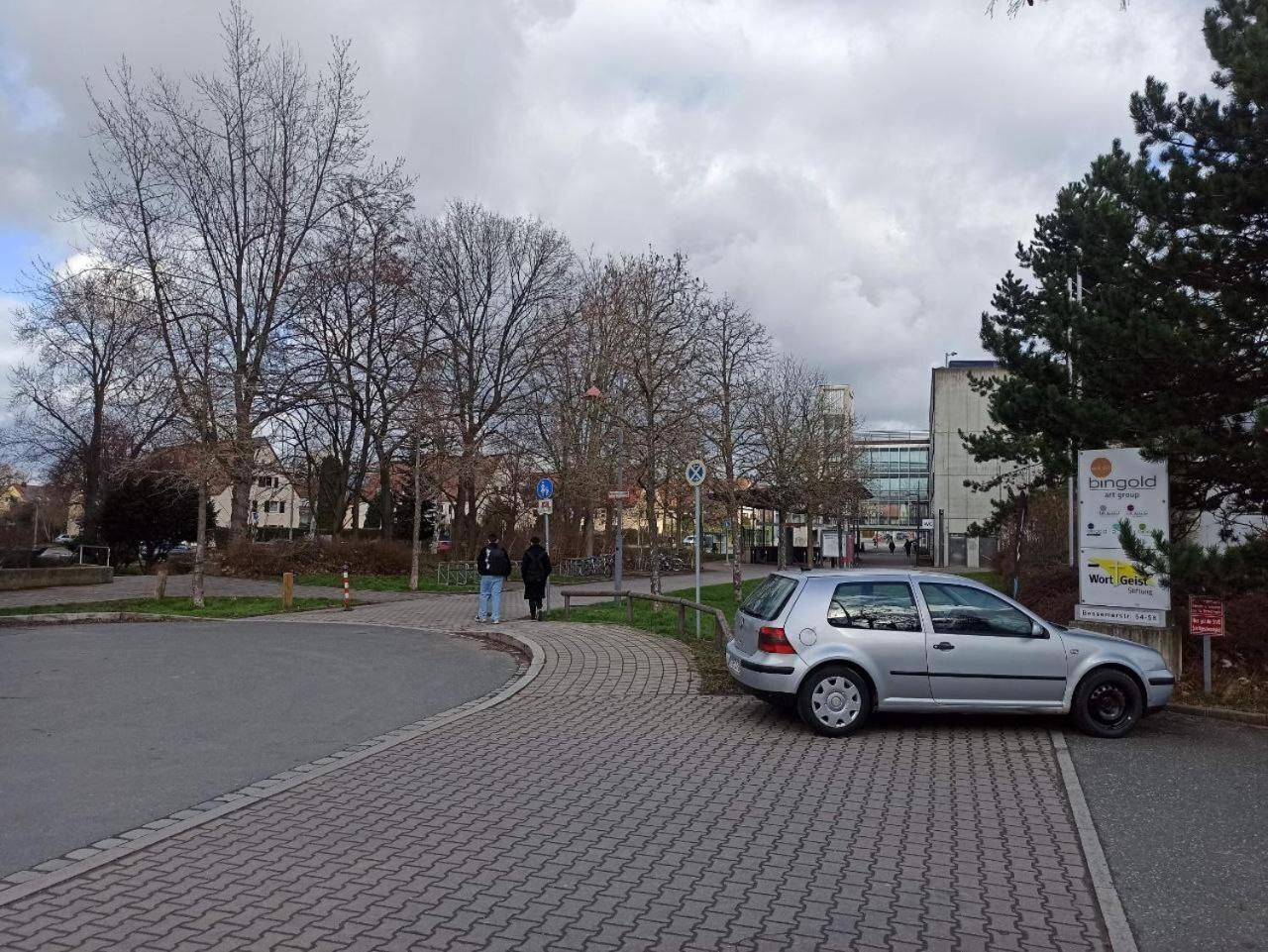 Xzllenz Traum Studio-Apartment, Frei-Parken, U-Bahn, Kueche Nürnberg Exteriör bild